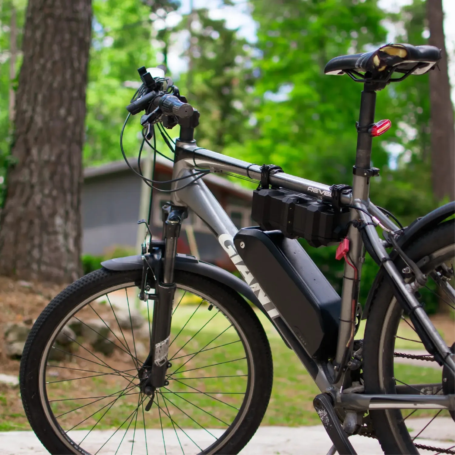 a picture of an e-bike with a 3D printed controller case